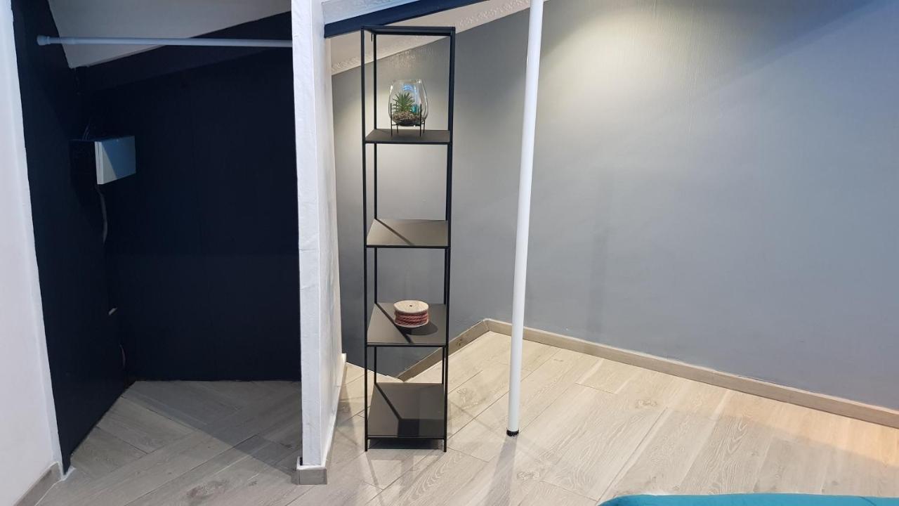 Le Petit Luxembourg Apartment Montignies-sur-Sambre Bagian luar foto
