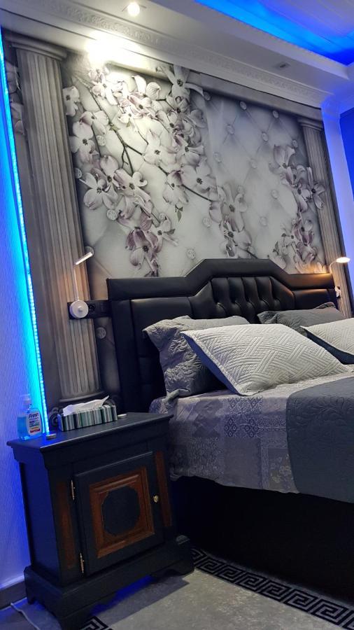 Le Petit Luxembourg Apartment Montignies-sur-Sambre Bagian luar foto